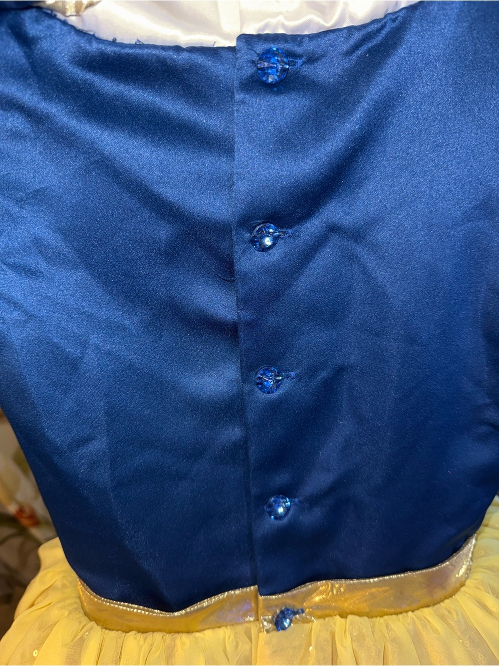 Disney Deluxe Snow White Designer Costume - Picture 5 of 8